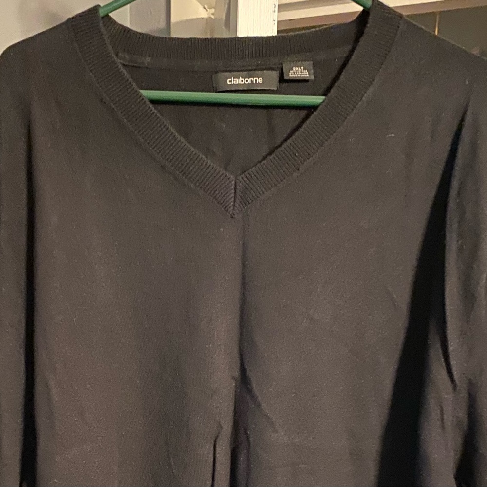 2XLT Claiborne V neck sweater
